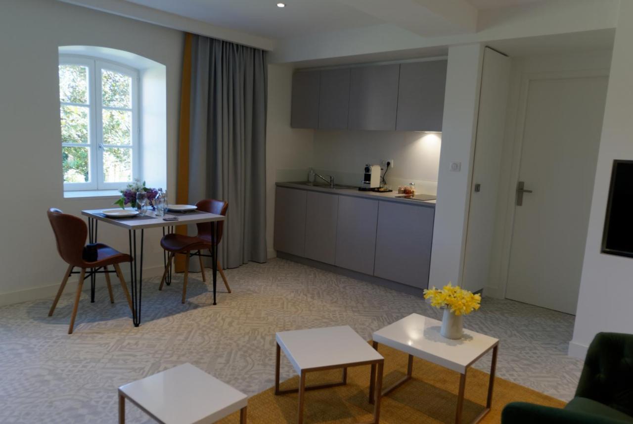 Lodges En Pierres Dorees Saint-Germain-Nuelles Exterior foto