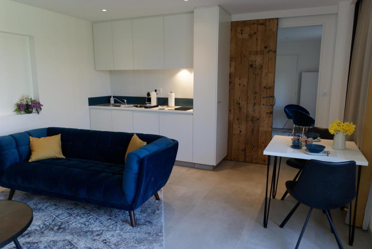 Lodges En Pierres Dorees Saint-Germain-Nuelles Exterior foto