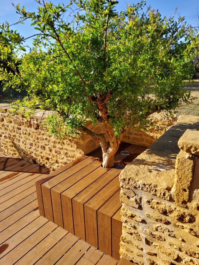 Lodges En Pierres Dorees Saint-Germain-Nuelles Exterior foto